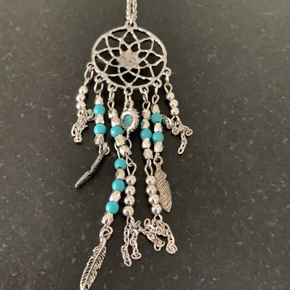Men’s Turquoise & Feather Dreamcatcher Long Pendant Necklace with Silver Tassels - Picture 10 of 11